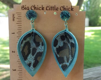 2 Layer Pinched Teardrop, Turquoise Leather, Wrapped Wire, Resin Disk with Post Earrings