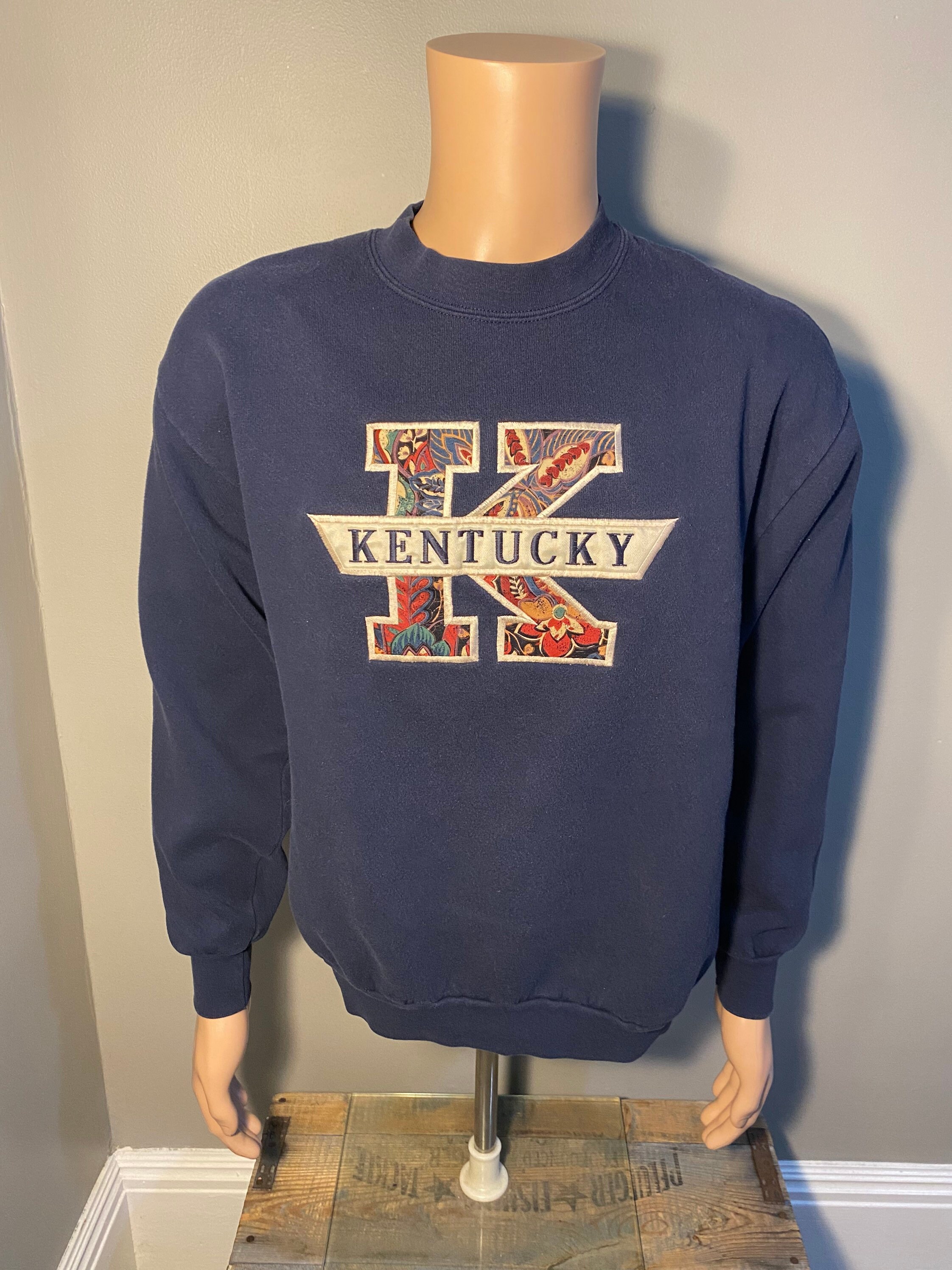 Vintage Kentucky Sweatshirt // Vintage embroidered crewneck | Etsy