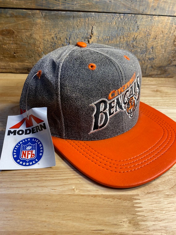 Vintage Cincinnati Bengals leather hat // Modern team NFL // made in USA two tone // snapback hat two tone // rare retro throwback hat vtg