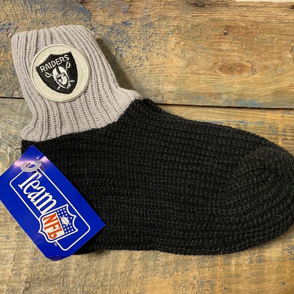 Vintage Raidres Knit slippers // warm cozy socks Team NFL made in USA // Acrylic knitwear // deadstock nos // Oakland Las Vegas Los Angeles