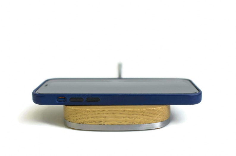 MagSafe Wireless Ladepad 15 Watt für iPhone, Samsung Galaxy, etc. Geschenk für Ihn, personalisierbar, passendes Einzugsgeschenk Bild 6