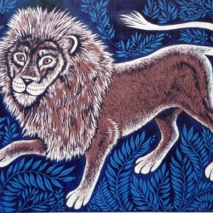 Tarjeta de león y hojas, impresión de león y hojas, impresión de lino, animal africano, tarjeta de cuento, tarjeta de animal, tarjeta para niños, tarjeta para adultos, tarjeta de artistas únicos