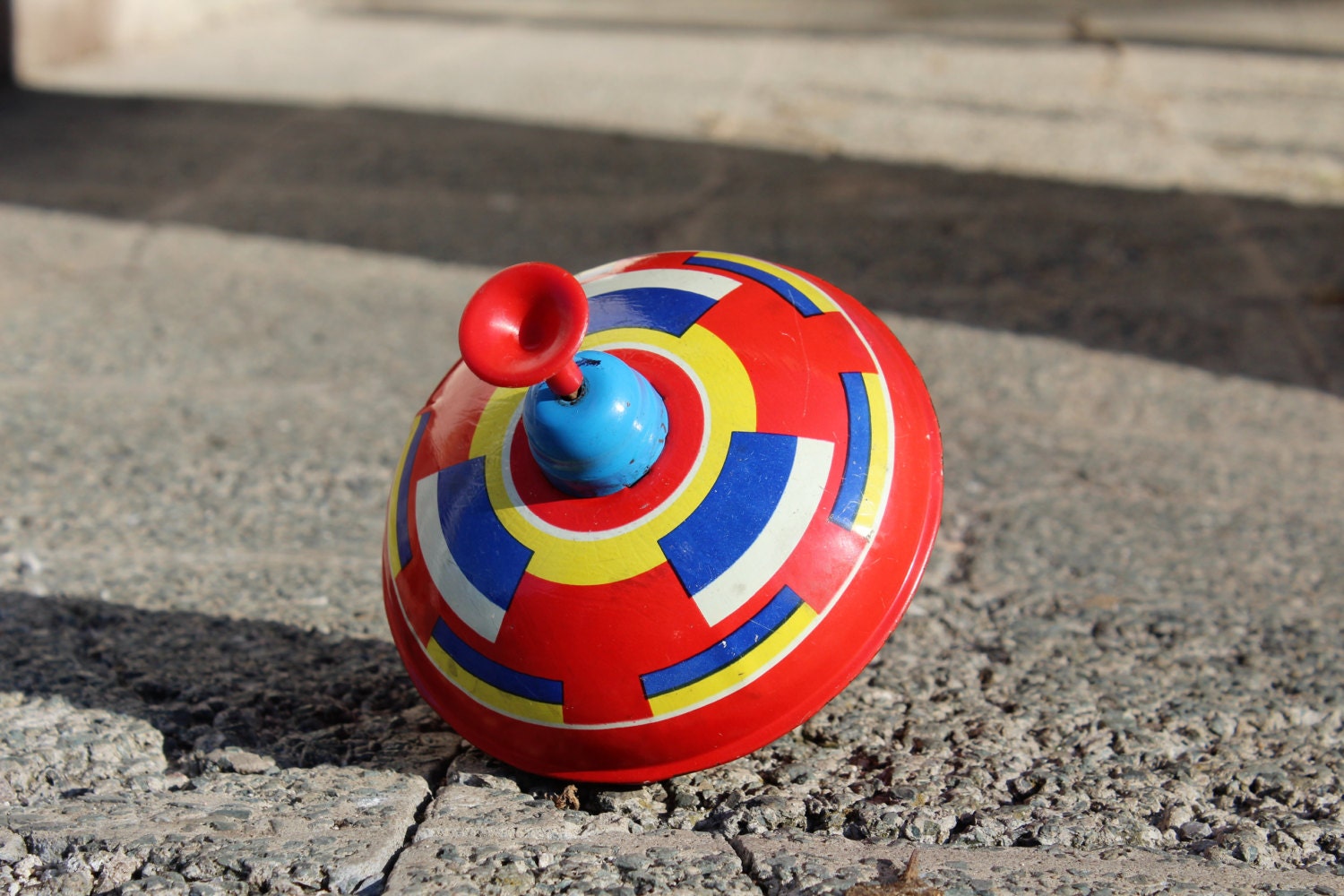 Spinning Top Vintage Metal Spinning Top Toy Old Spinning