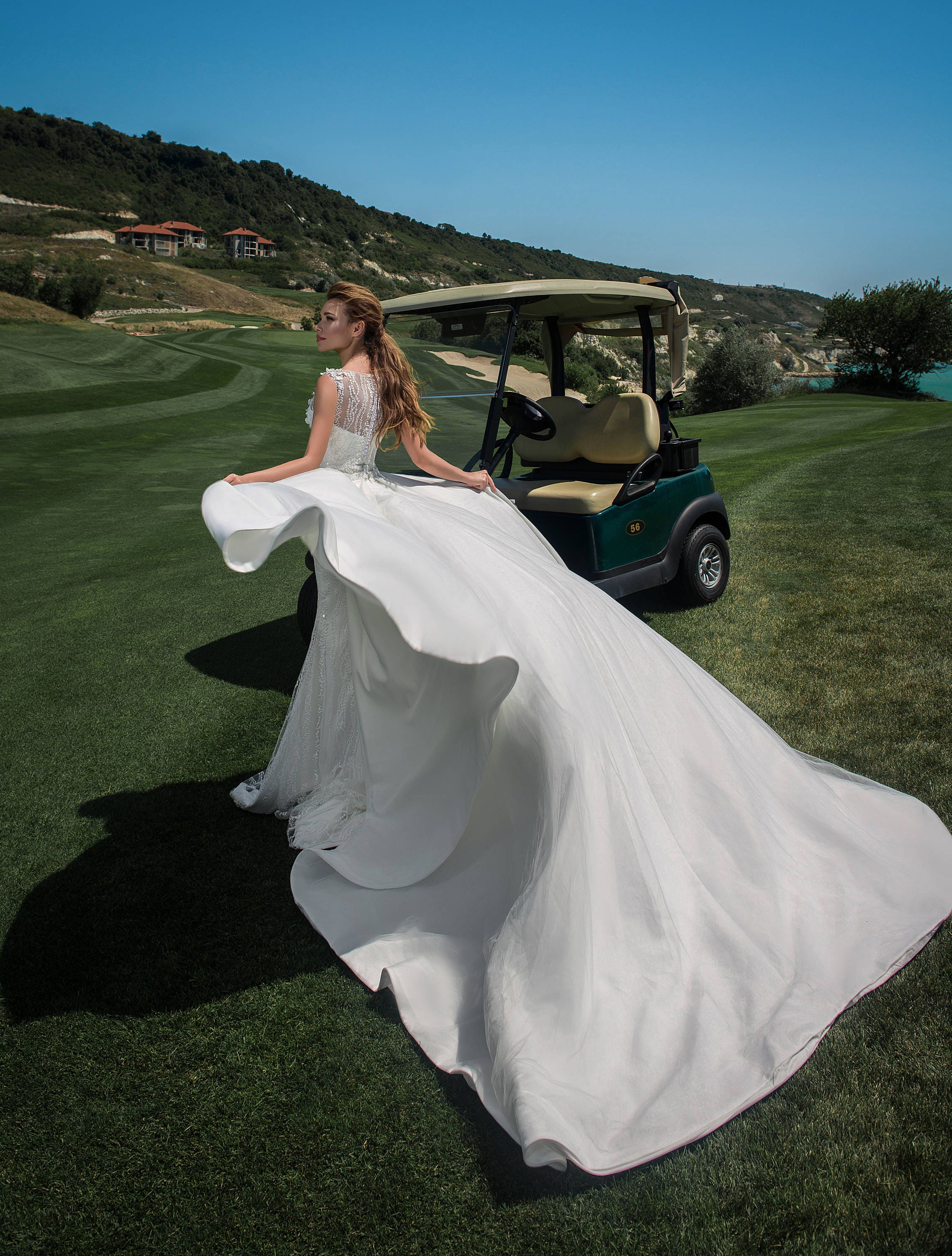 Weiße Hochzeit Etuikleid mit abnehmbaren Zug | Etsy Schweiz