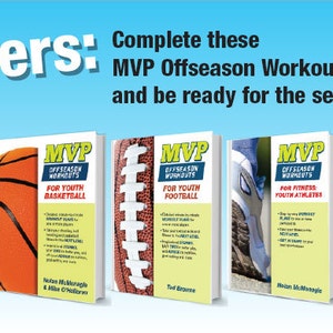 Puede incluir: Cinco portadas de libros diferentes con el t&iacute;tulo "MVP Offseason Workouts" para atletas j&oacute;venes en b&eacute;isbol, baloncesto, f&uacute;tbol, fitness y softbol. Cada portada presenta una pelota o equipo deportivo diferente.