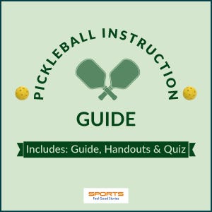 Könnte beinhalten: Grün-weißer Pickleball-Anleitungsleitfaden mit zwei gekreuzten Pickleball-Schlägern und einem gelben Pickleball auf jeder Seite. Der Text "PICKLEBALL INSTRUCTION GUIDE" befindet sich in einem grünen Bogen über den Schlägern. Der Text "Includes: Guide, Handouts & Quiz" befindet sich in einem grünen Band unter den Schlägern. Der Text "SPORTS Feel Good Stories" befindet sich in einem weißen Rechteck mit orangefarbenem Text am unteren Rand des Bildes.