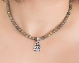Labradorit Edelstein Halsband, oxidiertes Sterling Silber Buddha Anhänger