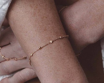 Gehämmertes Gold Vermeil Perlen Armband, Zierliche Satelliten Kette
