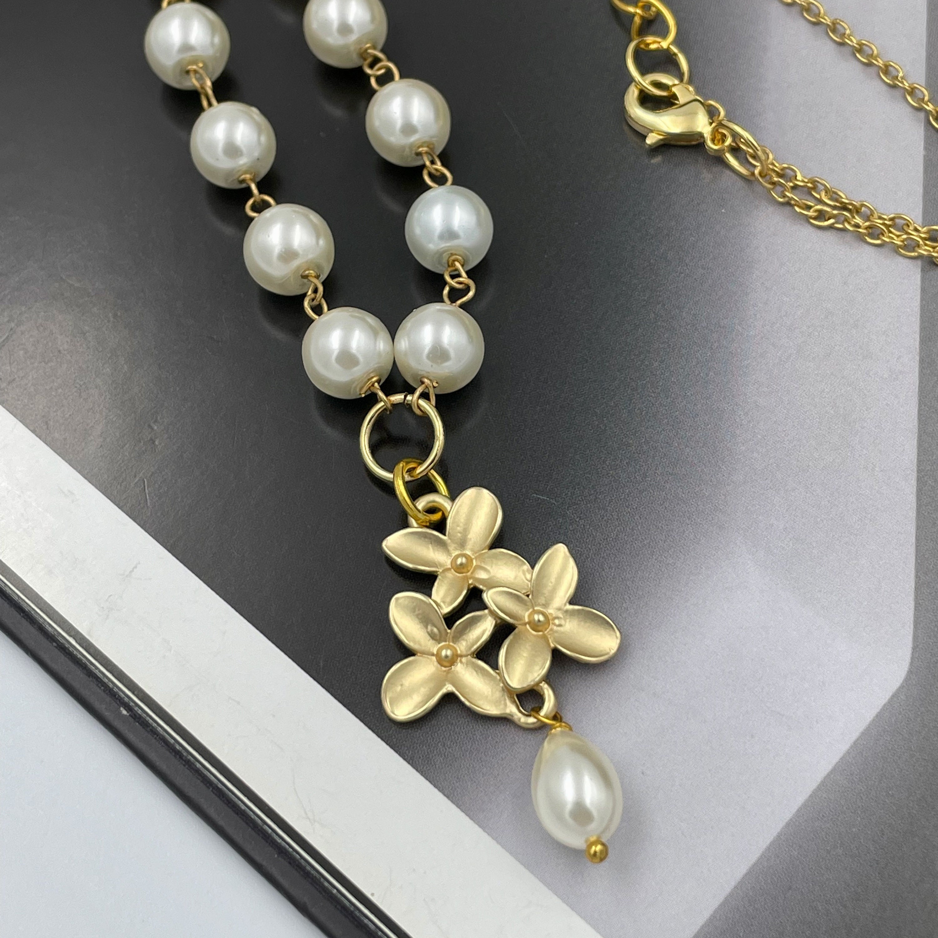 White Pearl Pendant Necklace, Pearl Wedding Necklace