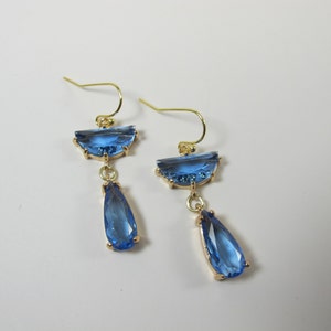 Sapphire Blue Crystal Earrings, Dainty Blue Earrings, Blue Teardrop Earrings, Wedding Jewelry, Blue Statement Earrings, Blue Jewelry |3