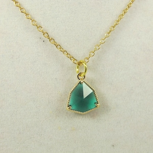 Emerald Green Charm Necklace, Royal Green Pendant Necklace, Green Crystal Charm, Green Charm Necklace, Gold Chain Necklace, Gift for Her |11