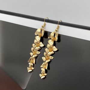 Gold Orchids Earrings, Glossy Gold Flowers Long Dangle Earrings, Wedding Jewelry, Orchids Earrings, Cascade Orchids Flowers Earrings |9