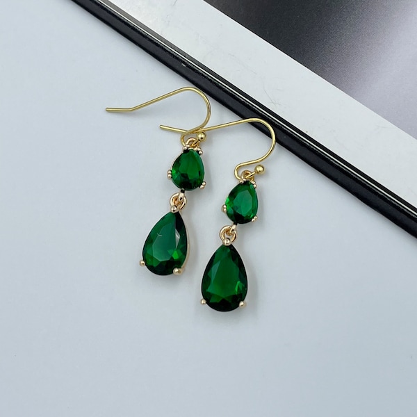 Emerald Green Crystal Earrings, Emerald Green Teardrop Earrings, Sparkly Dangle Earrings, Green Wedding Jewelry, Statement Earrings |2