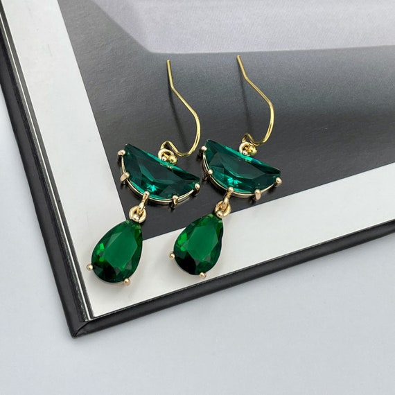 Green sparkly deals earrings