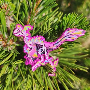 Disappear Oviraptor Pin - Enamel Pin Disappear Dinosaur Gift for Pin Collectors Utah Raptor Frill Jurassic Cretaceous Feathered Dinosaur