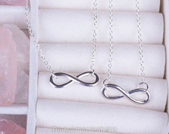 Infinity Necklace Conrads infinity necklace the summer i turned pretty Belly&#39;s Necklace