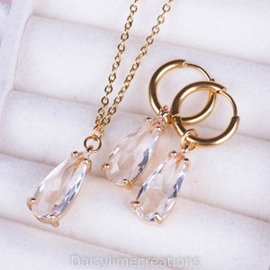 Clear Crystal Necklace & Earrings Set April Birthstone Necklace Bridesmaid Necklace Gold Plated Minimalistic Jewellery Gift For Her