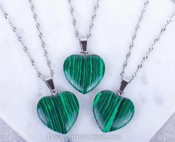 Green Malachite Heart Necklaces - White | Womens Necklaces | Shop Pendant/Motif  Necklaces at CERNUCCI.COM – Cernucci