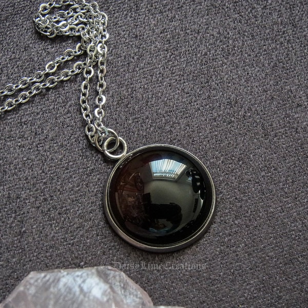 Black onyx necklace Wanda Maximoff Scarlet Witch 60's WandaVision Inspired Round Pendent Cosplay Necklace