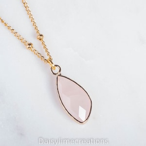 Rose Quartz Pendant Necklace Rose Quartz Satellite Chain 18K Gold Plated Ladies Necklace Gift Gemstone Necklace Rose Quartz Pendant