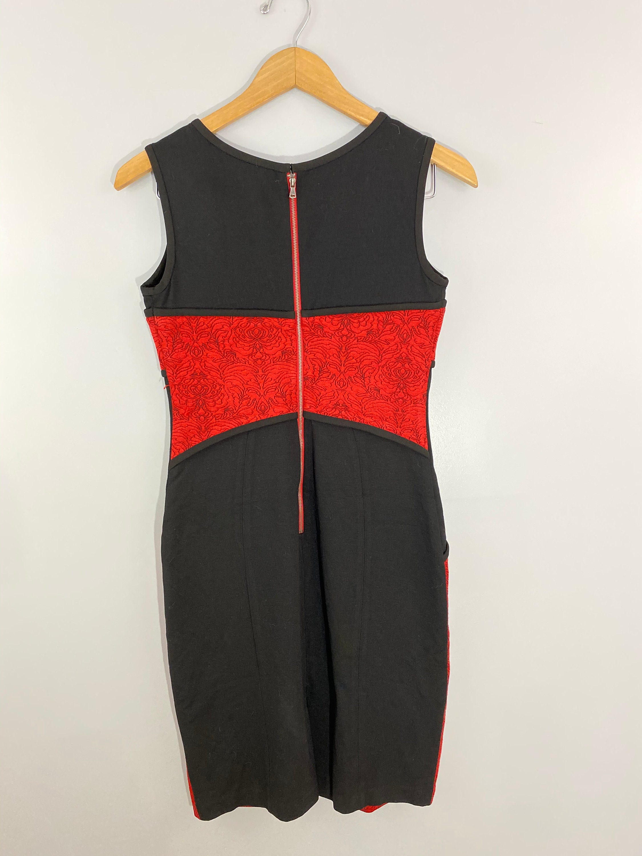 open lace back dress Yoana Baraschi Anthropologie Small Modele Coral Floral Pleated Dress Coral / Xs