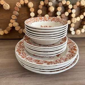 Broadhurst ‘Richmond’ – Set of 6 Vintage Dinner Plates, Bowls, Side Plates – English Ironstone Tableware