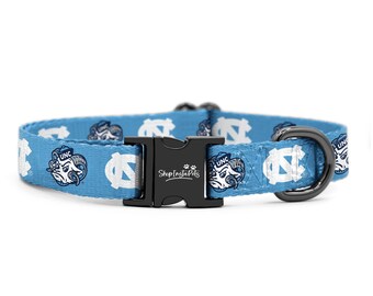 Collier réglable Tar Heels UNC pour chiens et chats | Sous licence officielle | Convient à tous les animaux de compagnie !