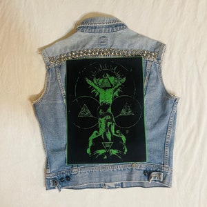 patch arrière culte vert, patch arrière occulte, patch arrière, patch gothique, goth, patch punk, patch tissu, sorcellerie, bricolage, patch arrière en toile