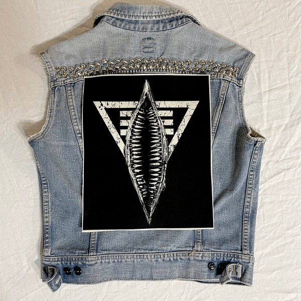 Vagina Dentata back patch, teeth, vagina with teeth, canvas patch, patch,  punk patch, DIY, battle vest, goth, vagina patch, horror movie