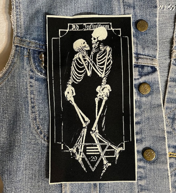 Skeleton lovers, Eternal Embrace, cloth patch, skeleton patch, bones patch, patch, badge, patches, canvas patch, skeletons, goth, occult