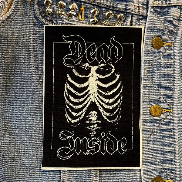 dead inside, cloth patch, canvas patch, cotton patch, fabric patch, punk patch, DIY, ribcage, ribcage patch, ribs, skeleton, gothic patch