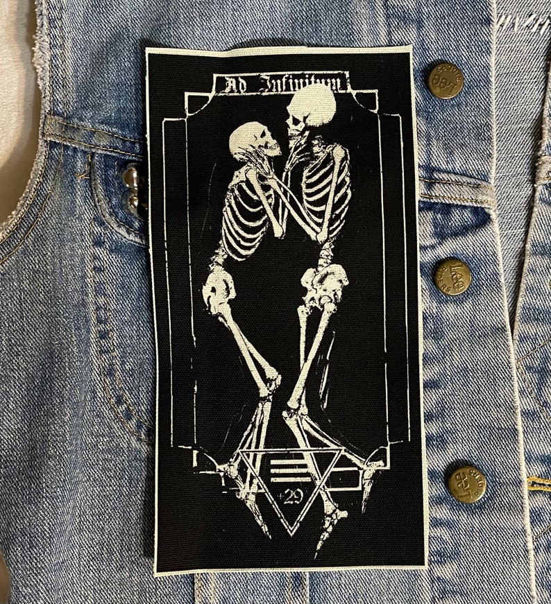 Skelett Liebhaber, Eternal Embrace, Stoff Aufnäher, Skelett Aufnäher, Knochen Aufnäher, Aufnäher, Abzeichen, Patches, Canvas Patch, Skelette, Goth, Okkult Bild 9