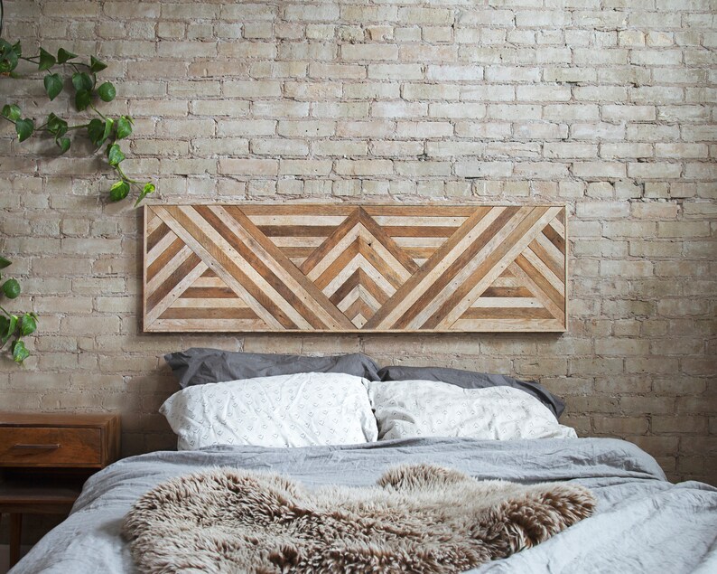 Reclaimed Wood Wall Art, Queen Headboard, Wood Wall Decor, Geometric Triangle Pattern, 60 x 18, Wood Headboard, Wood Wall Art, Rustic Art 画像 3