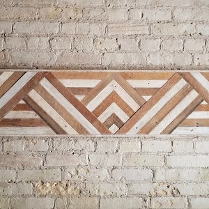 Reclaimed Wood Wall Art, Queen Headboard, Wood Wall Decor, Geometric Triangle Pattern, 60 x 12 Black Friday Sale zdjęcie 3