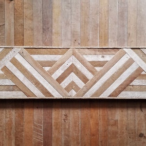 Reclaimed Wood Wall Art, Queen Headboard, Wood Wall Decor, Geometric Triangle Pattern, 60 x 12 Black Friday Sale zdjęcie 2