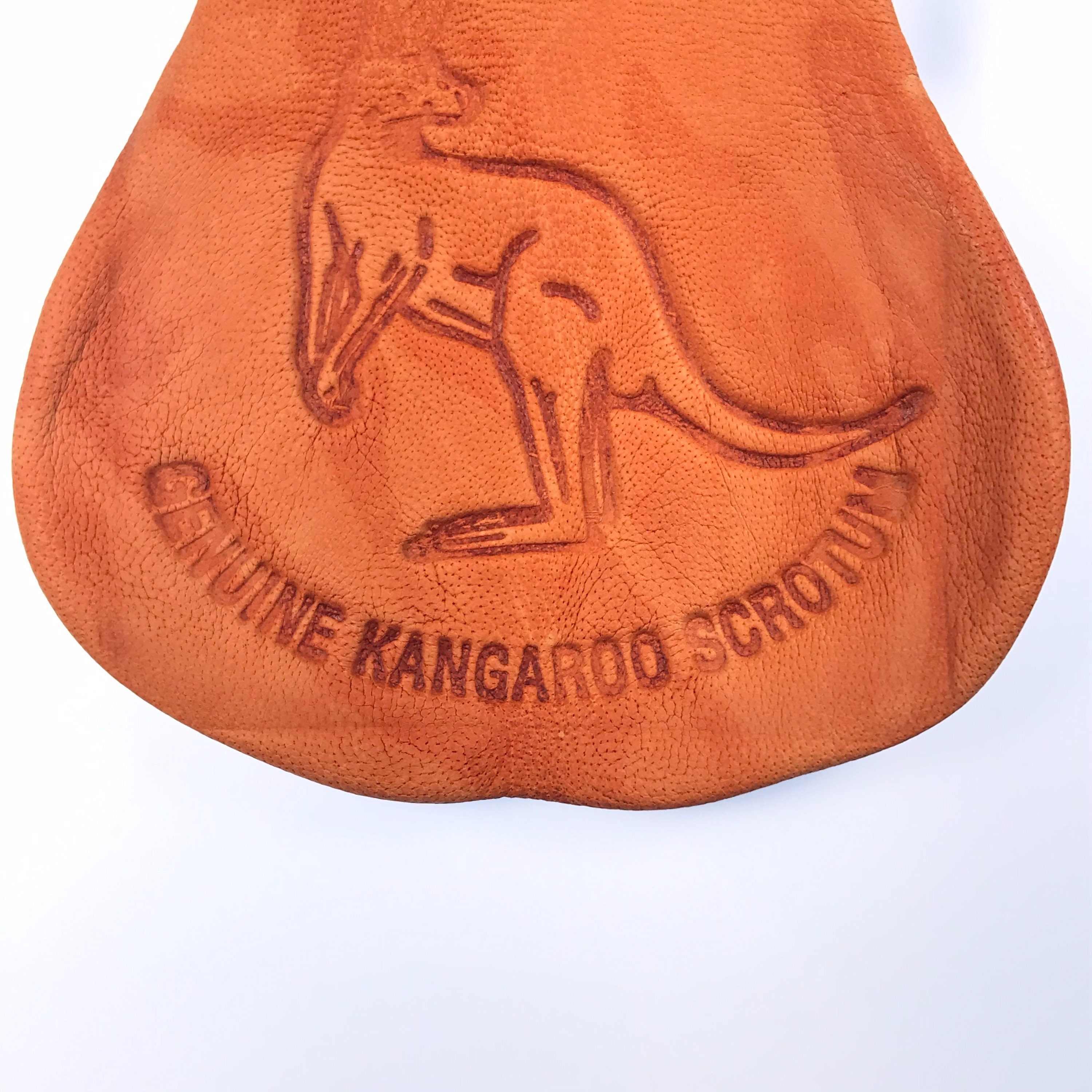 Amazon.com: RooBalls Kangaroo Scrotum Coin Pouch - Large Size - Boxed :  Home & Kitchen