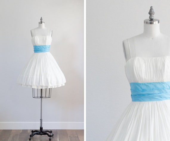 50s Party Dress . White Cupcake Dress . Full Skirt