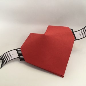 Machen Sie Ihr eigenes Origami Herz (misst 7 x 7cm gefaltet)