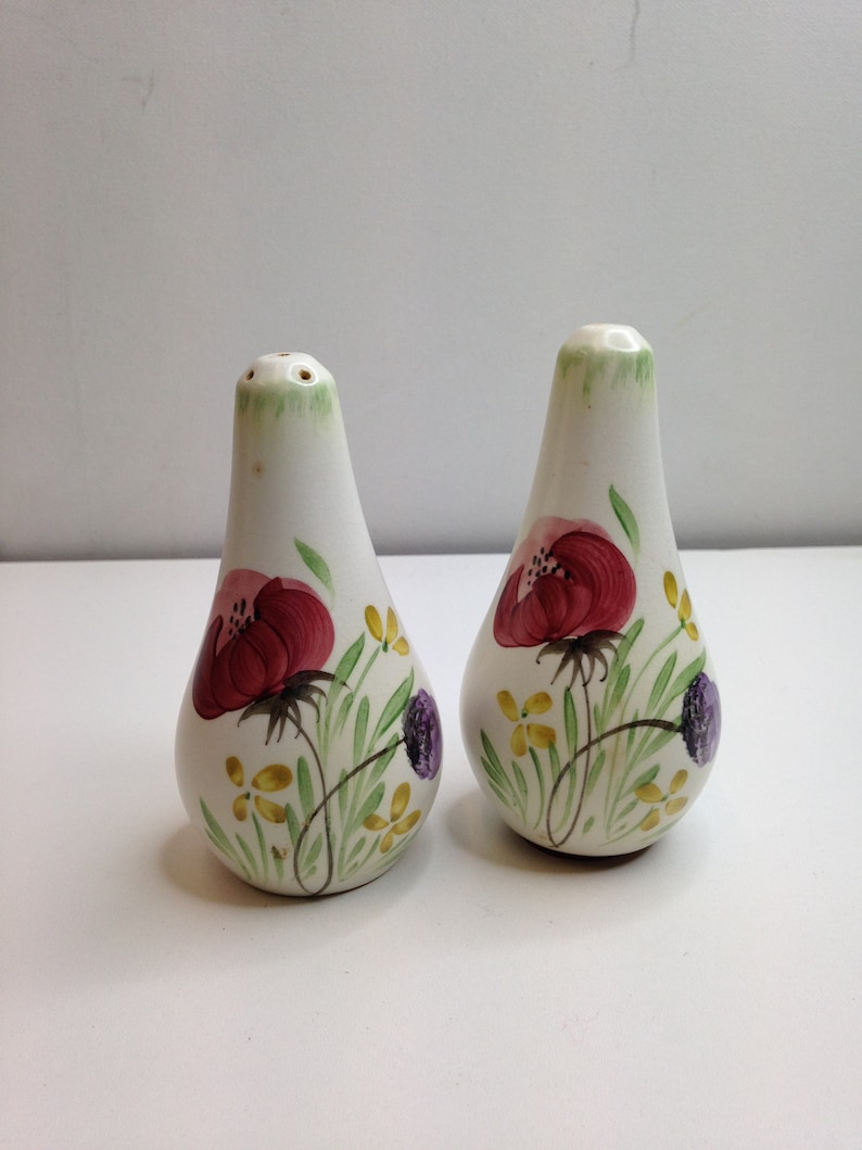 Lovely Pretty Condiment Set Vintage 1980/'s Salt /& Pepper Pots Cruet Set Pink and Purple Poppies Floral Detail In Good Condition