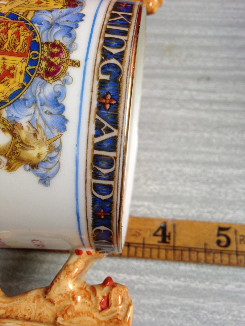 Vintage Double Lion Handle Paragon Mug King Edward VIII Coronation 1937 Rare Example Sadly damaged could only be used as a display item