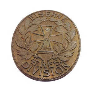 WWI German Iron Division Plaque: Antique Eiserne Division Commemorative