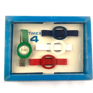 Vintage Timex 4 Ladies Watch: 1970s Retro Mechanical NOS with Straps