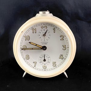 JUNGHANS - 1960年代のドイツ製トラベルアラームクロック JUNGHANS