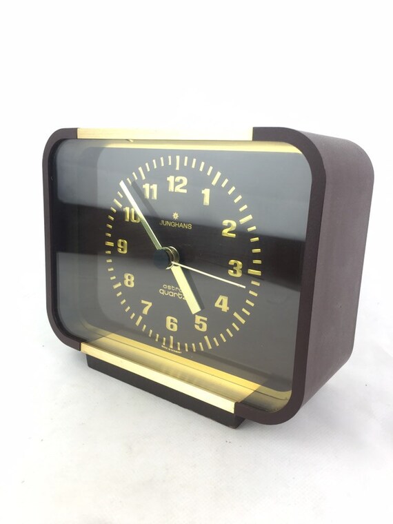 Junghans Astra Quartz Clock Retro Desk Vintage Junghans Astra Quartz Clock Retro Desk