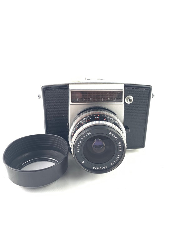 Rare Pentina M 35mm SLR Camera: German Collectible, 1960s Pentacon