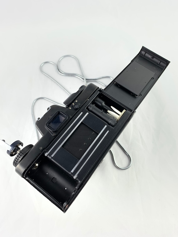 Rolleiflex SL35E: フォクトレンダーレンズ搭載のヴィンテージ35mm一眼