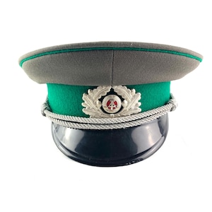 Vintage hoed met klep, Oost-Duitse hoed, hoed grenswacht, officieren, legerpet, NVA, DDR, verzamelobjecten, militaire hoed, memorabilia, militaria