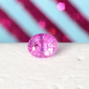 Natürlicher Barbie Pink Saphir 0,87 cts-Unerhitzter Vivid Pink Saphir Oval Edelstein-Loose Pink Saphir-Vibrant Pink Sapphire-Custom Saphir Ring