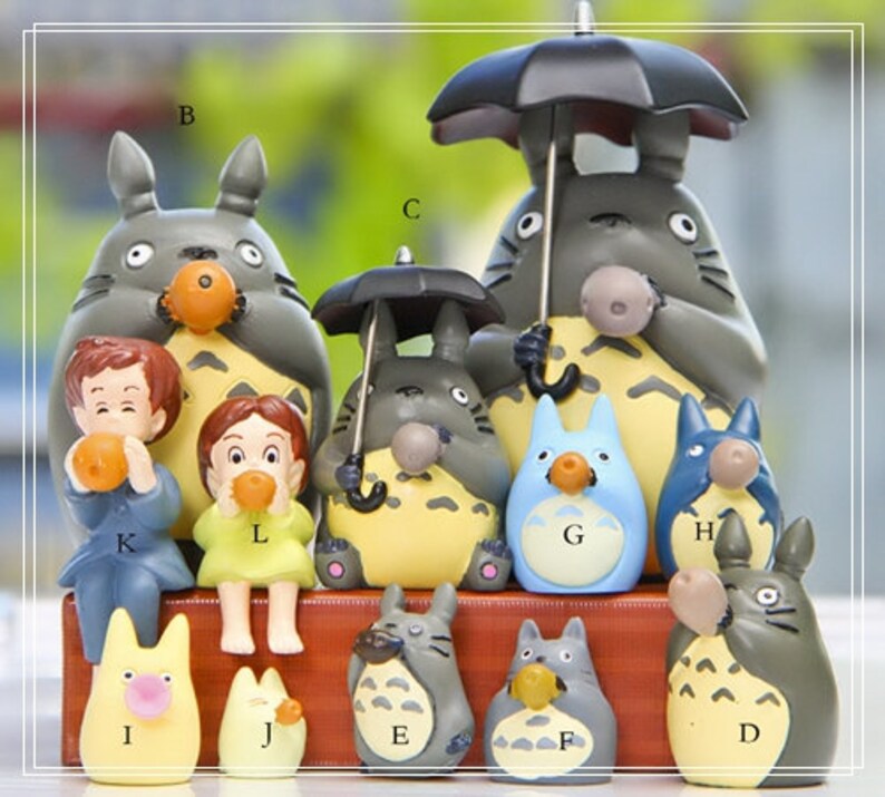 totoro tilting figure
