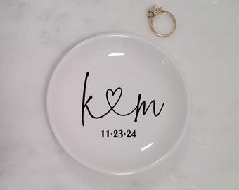 Personalized Date Porcelain Ring Dish – Anniversary Engagement Gift